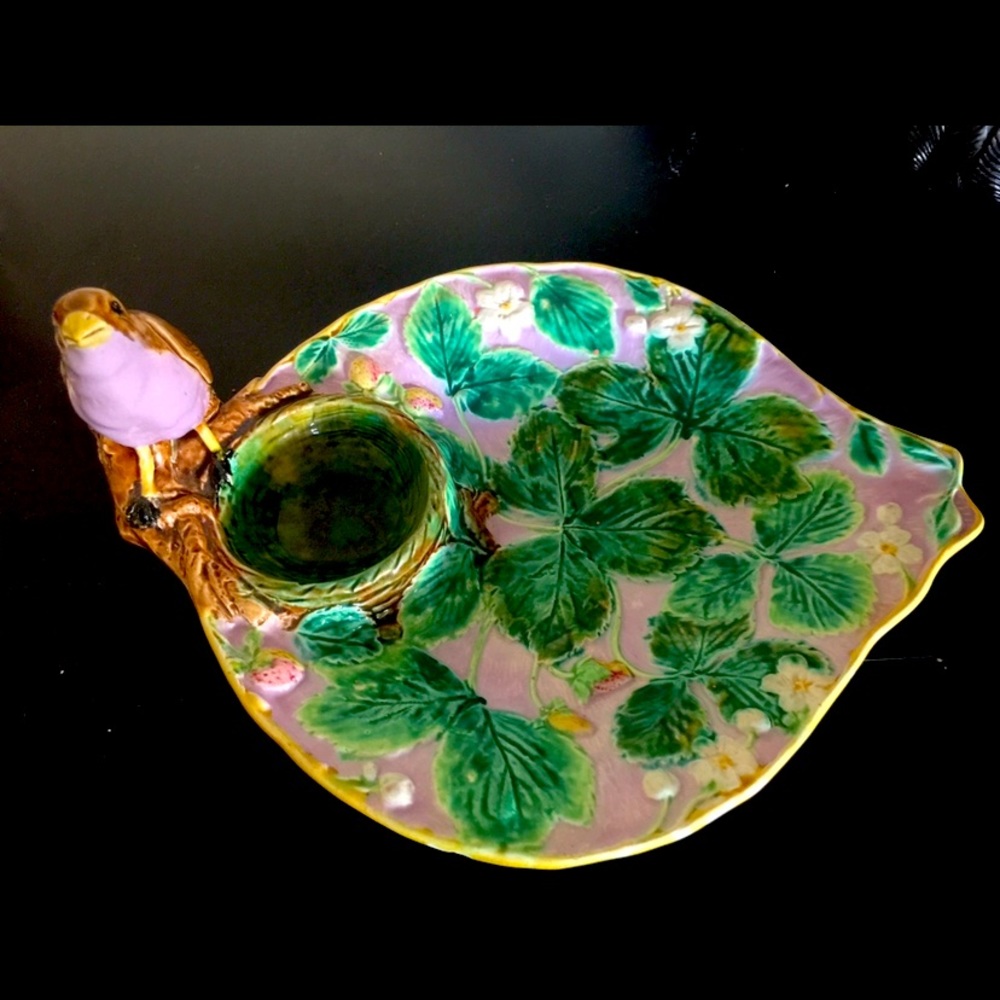 George Jones Majolica Strawberry Dish